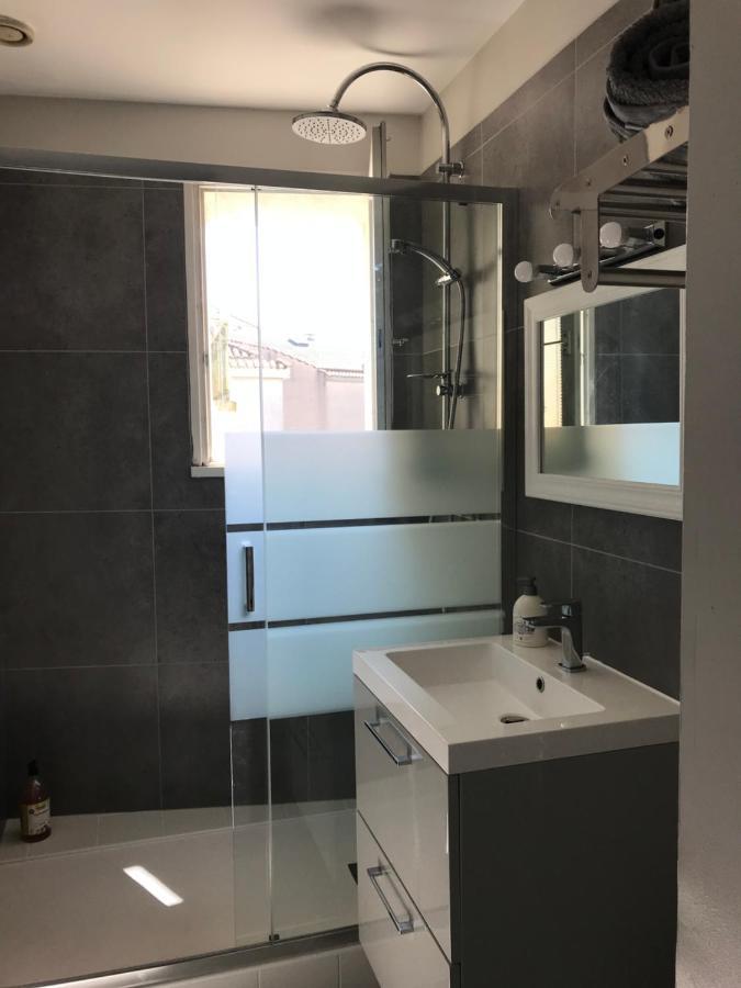 Appartement Contemporain Pont Vieux Carcassonne Exterior foto